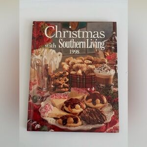 Southern Vintage Living Christmas Book - Festive Red and Cream